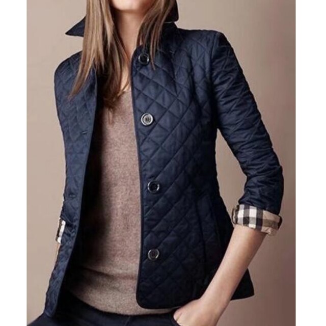 Femke | Veste cintrée matelassée à carreaux pour femme, à col montant