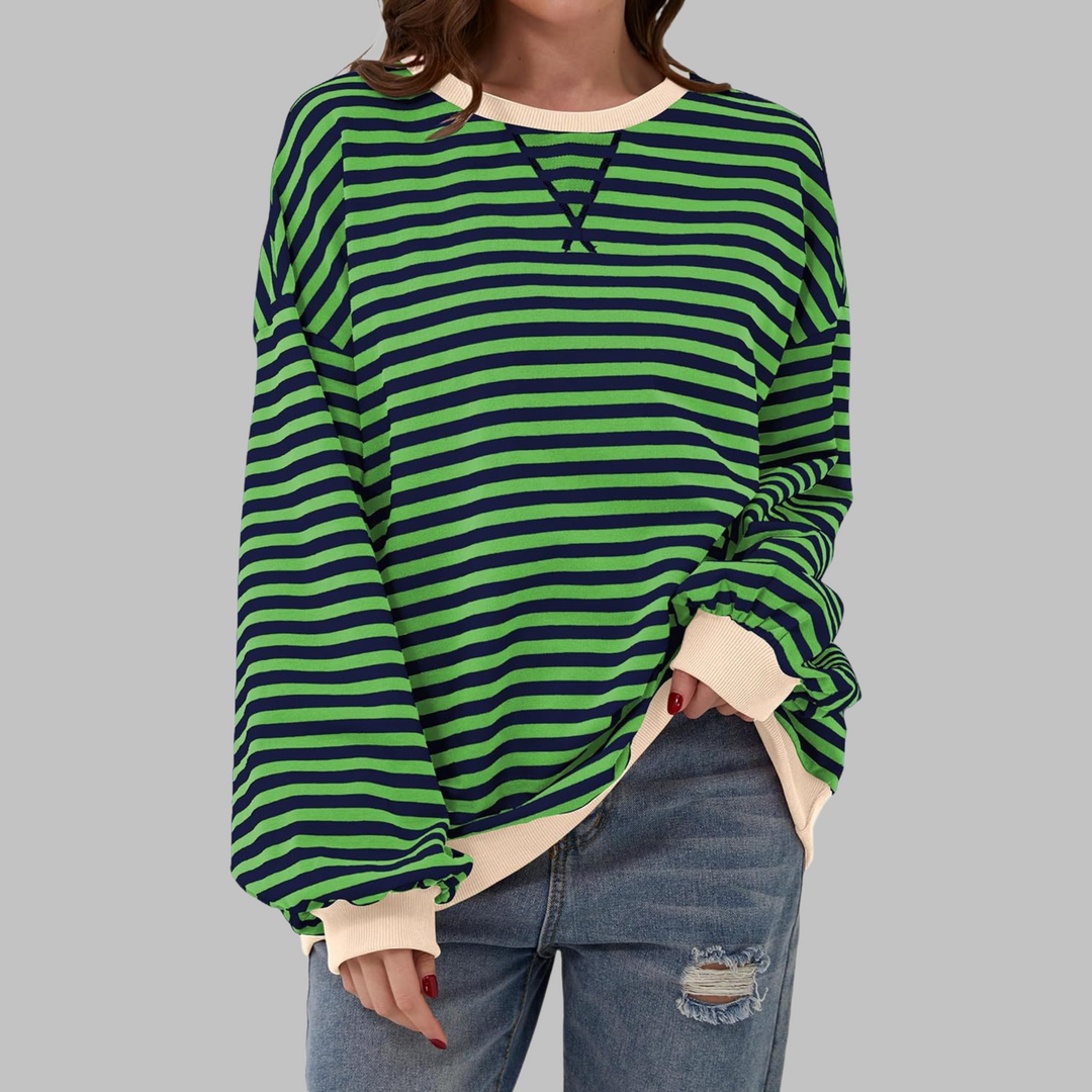 Femke groen zwart gestreepte sweater met beige boorden, vooraanzicht