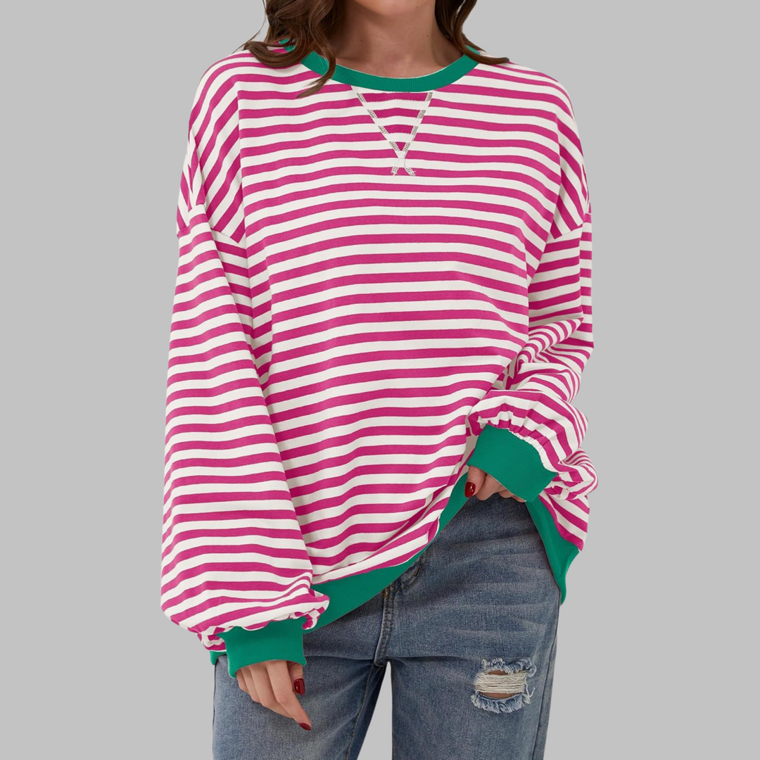 Femke roze wit gestreepte sweater met groene boorden, vooraanzicht