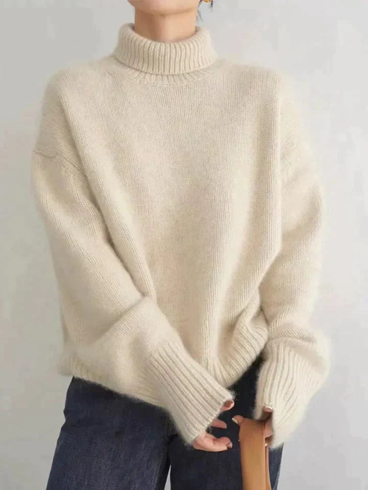 Femke oversized coltrui in beige, vooraanzicht
