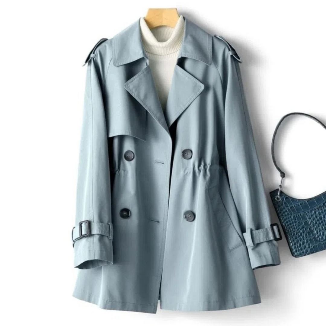 Fenna blauwe getailleerde trenchcoat met revers, vooraanzicht