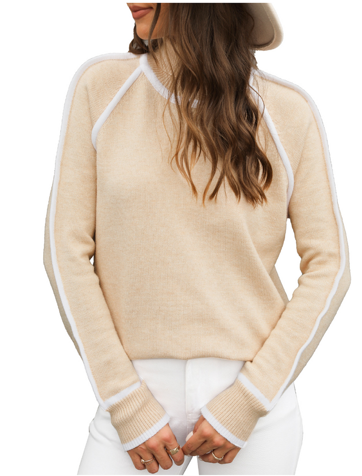 Loes beige coltrui met contrastbies, vooraanzicht