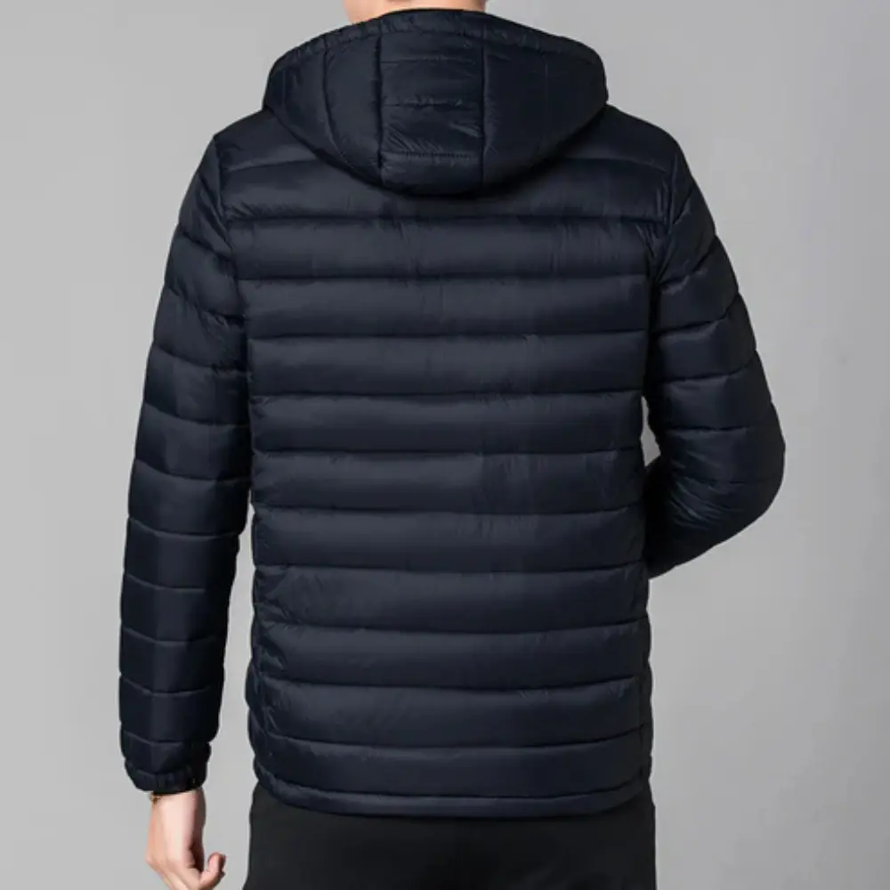Milan puffer jas achteraanzicht met capuchon