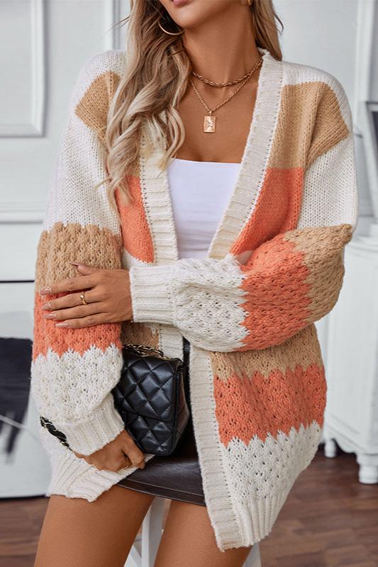 Sanne gestreepte oversized cardigan, vooraanzicht met sieraden