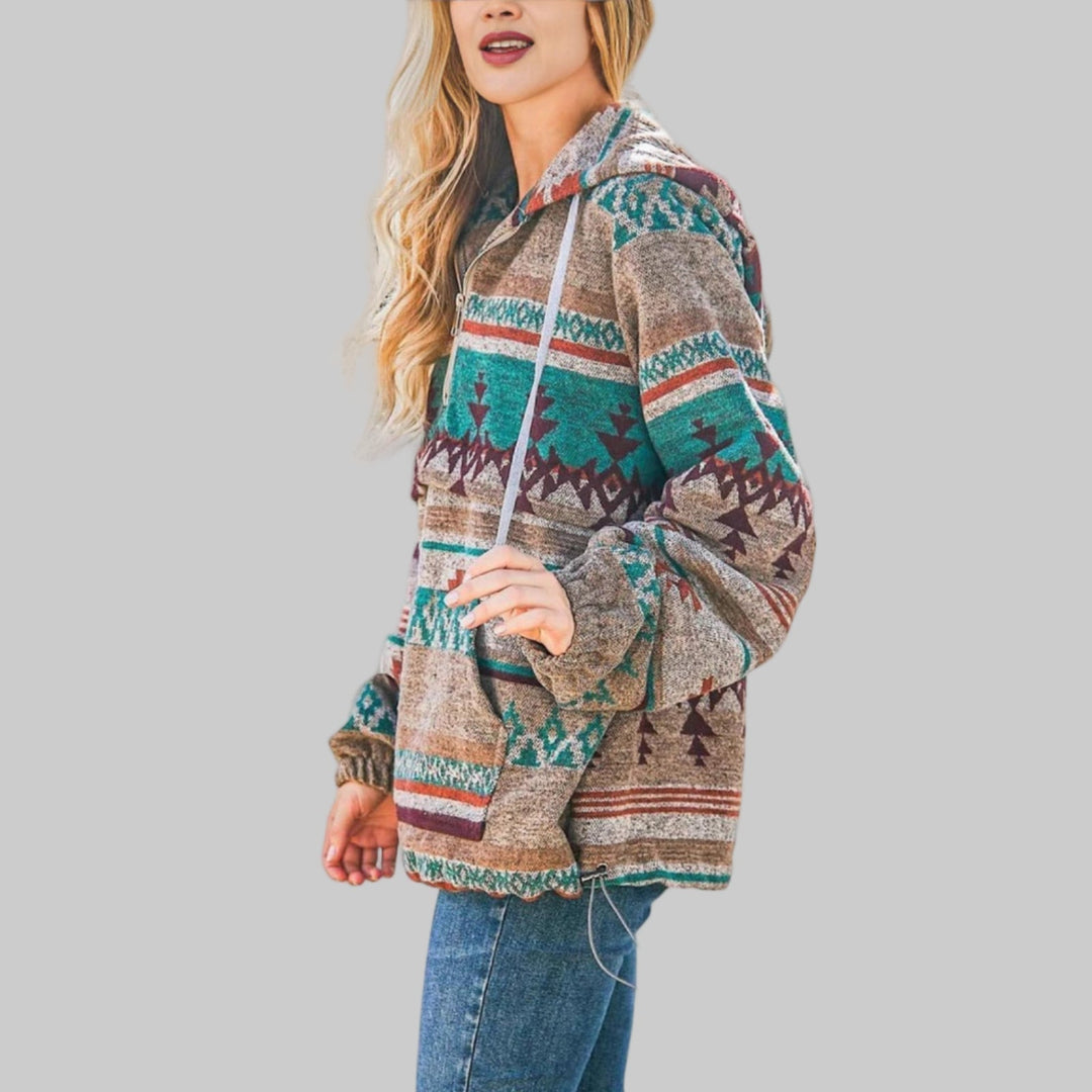 Vera etnisch print hoodie met half-zip kraag, zijaanzicht groen-bruin