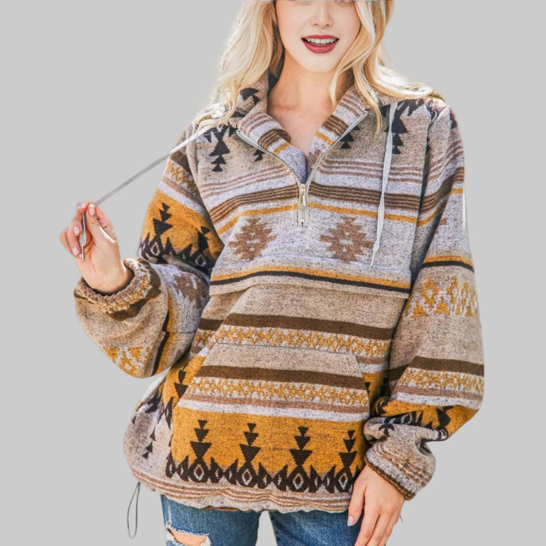 Vera etnisch print hoodie met half-zip kraag, vooraanzicht mosterdgeel